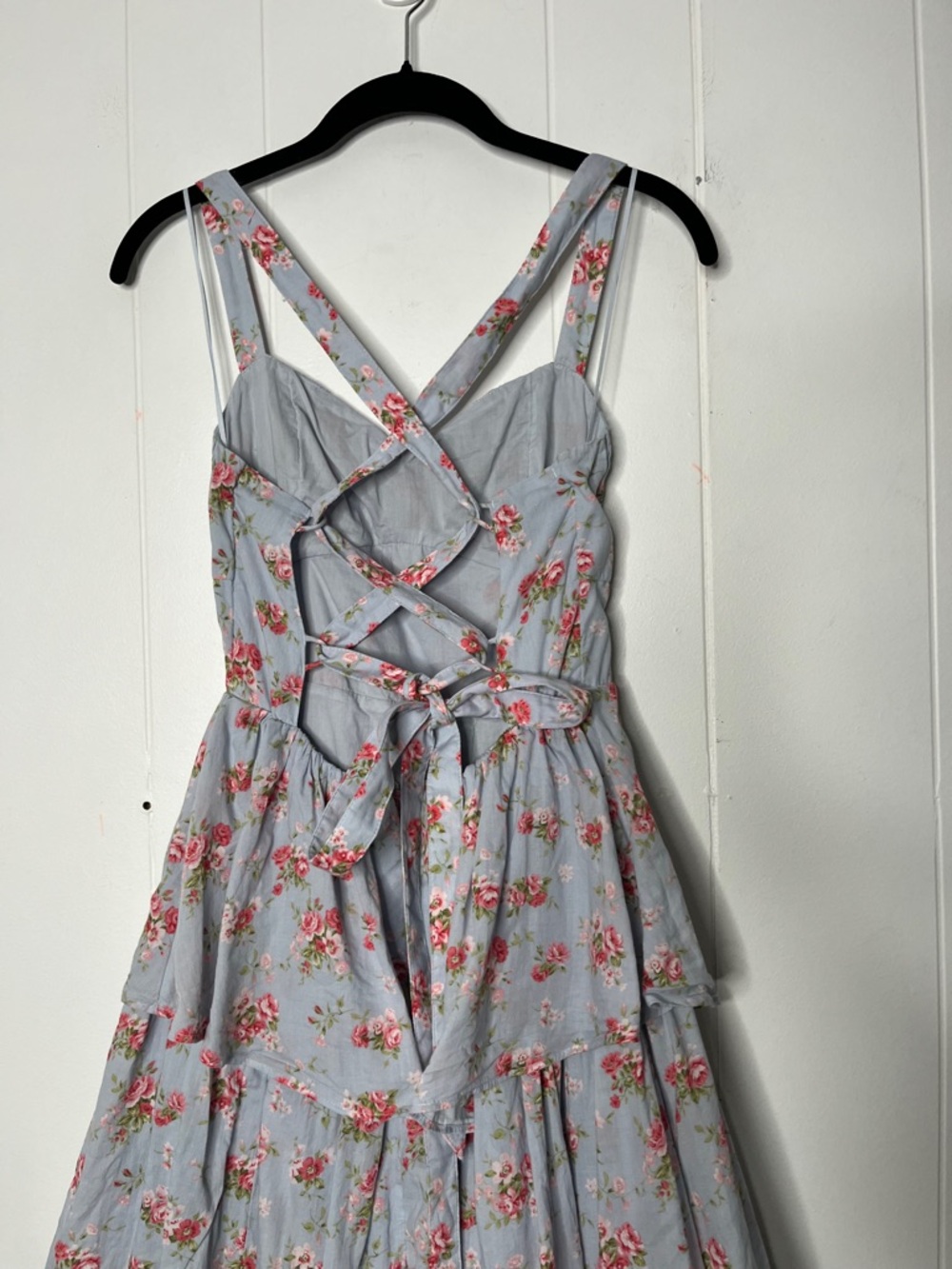 Abercrombie & Fitch Light Blue Floral Tiered Maxi Dress Lace-Up Back - Picture 4 of 9